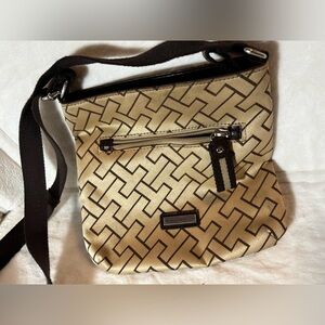 Tommy Hilfiger Crossbody Purse Tommy Hilfiger Pattern Logo Bag 8 x 8 In